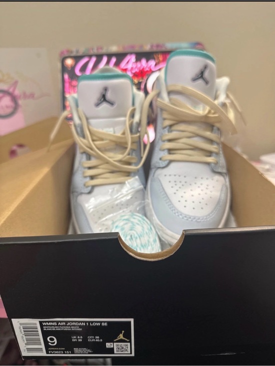Jordan Shoes - Jordan Kids' Air Jordan 1 Low SE - White & Teal Accent